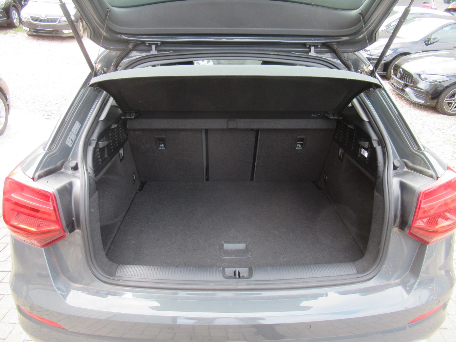 Audi Q2 30 TFSI design S-LINE-NAVI MMI-LED-AHK-SHZ-2., миниатюра 20