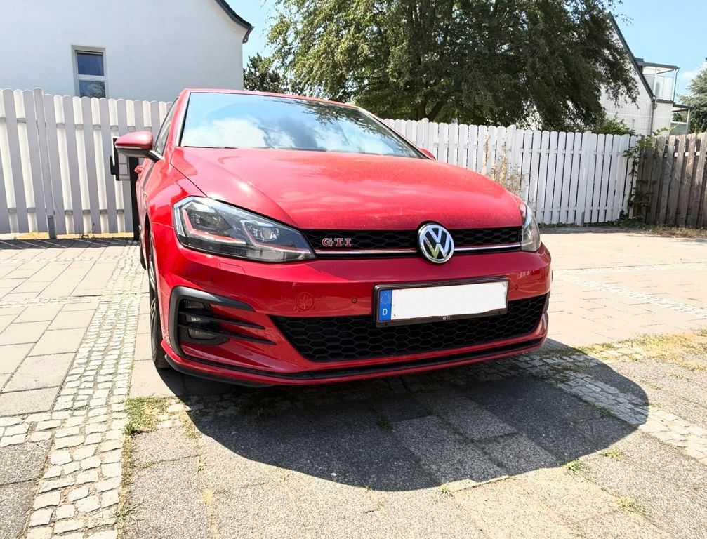 Image of Volkswagen Golf