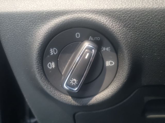 Fahrzeugabbildung SKODA Scala 1.0 TSI DSG Tour NAVI LED-MATRIX KAMERA AC
