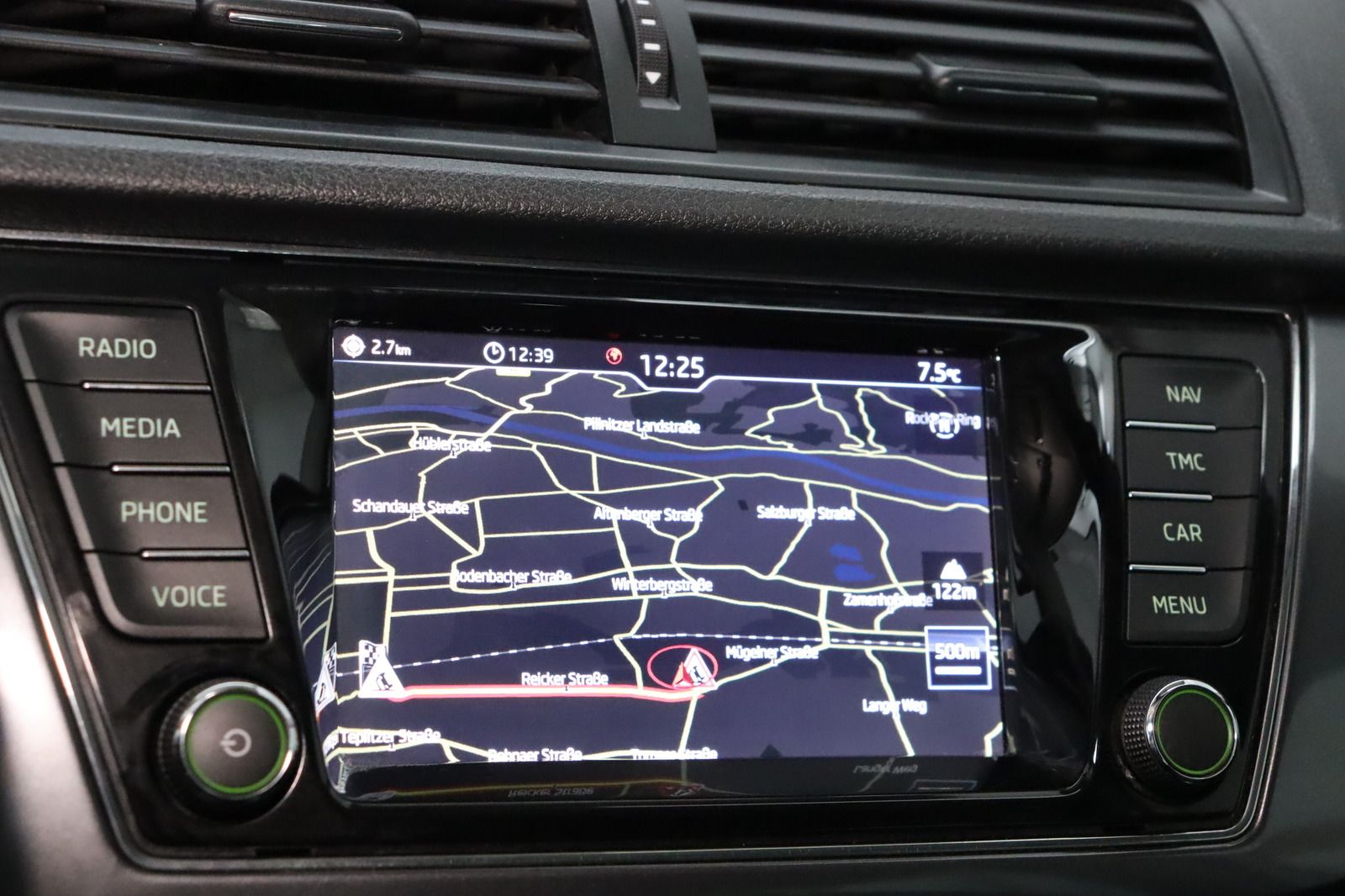 Fahrzeugabbildung SKODA Fabia 1.0 Combi Automatik * LED * Navigation Cle