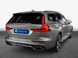Volvo V60 T5 R-Design Aut Glasd 360° Leder PilotAssist - Volvo V60 in Frankfurt (Main)