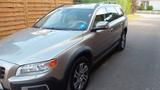Volvo XC70 D4 AWD Geartronic Momentum Momentum - mit Diesel-Antrieb: Gold, Vollleder, Kombi