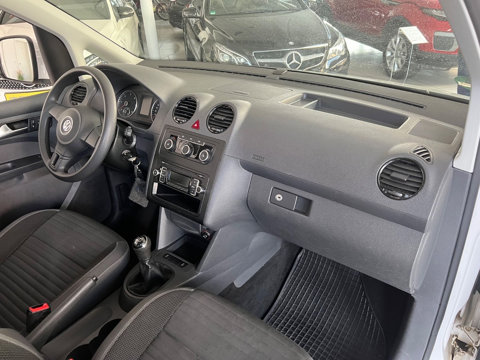 Fahrzeugabbildung Volkswagen Caddy Kombi Soccer
