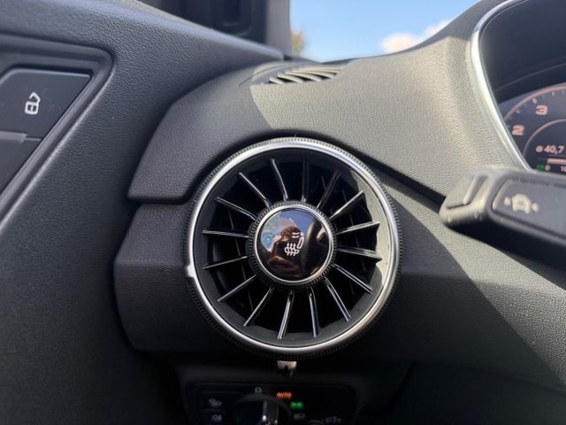 TT Roadster 2.0 TFSI quattro IM VORLAUF Navi Led