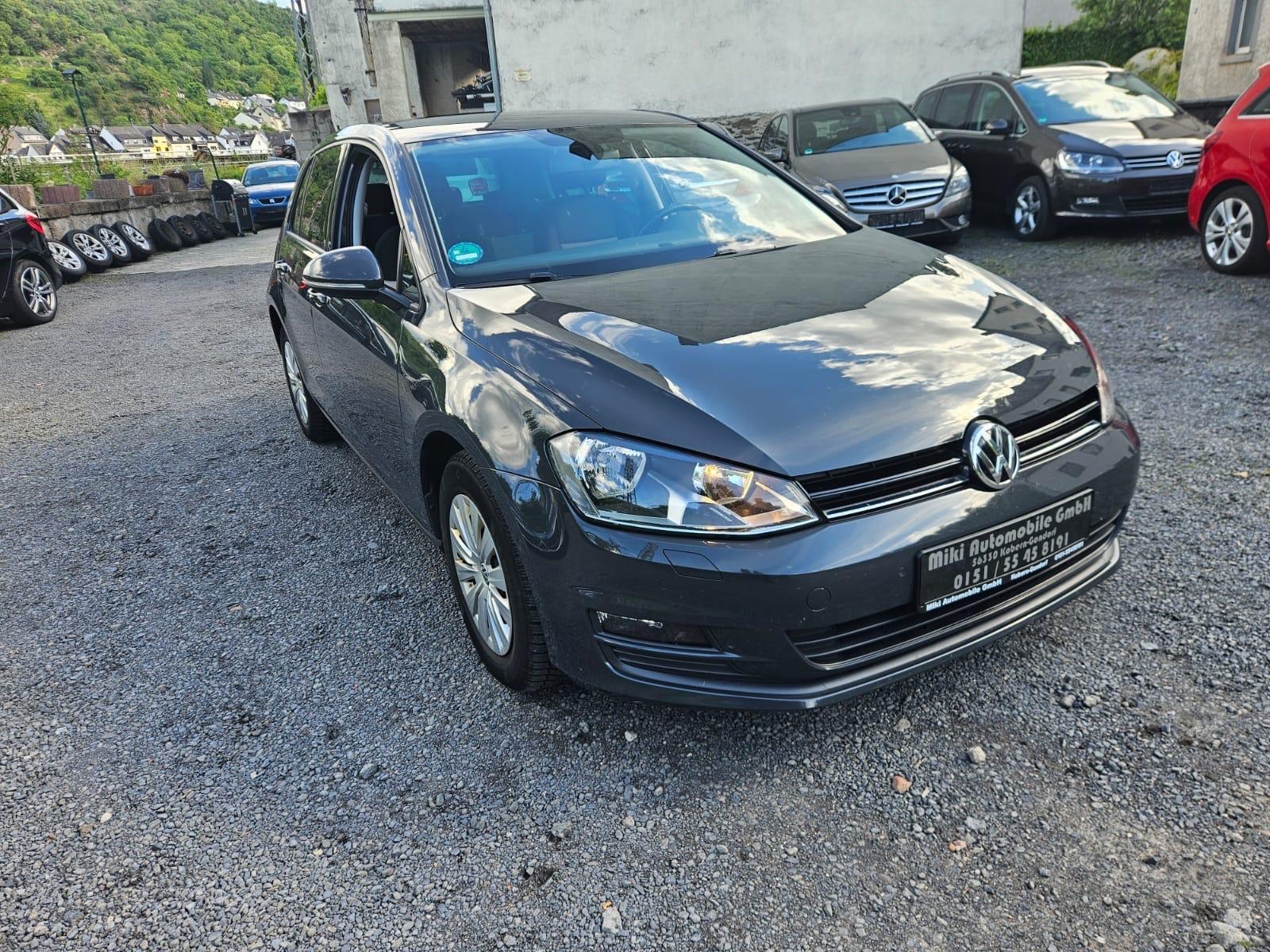 Volkswagen Golf VII Lim. Trendline BMT