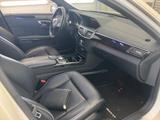 Mercedes-Benz E 500 T Avantgarde +AMG-LINE+ACC+S.DACH+NAV+AHK+ - Mercedes-Benz aus 2011: Kombi