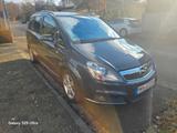 Opel Zafira 1.9 Top 150 PS - 7 Sitze TÜV Neu Navi ETC - Opel Zafira: 150