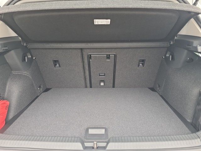 Fahrzeugabbildung Volkswagen Golf VIII Lim. Move