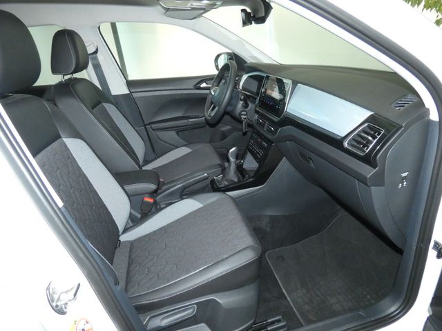 T-Cross 1.0 TSI GOAL LED ACC REAR VIEW