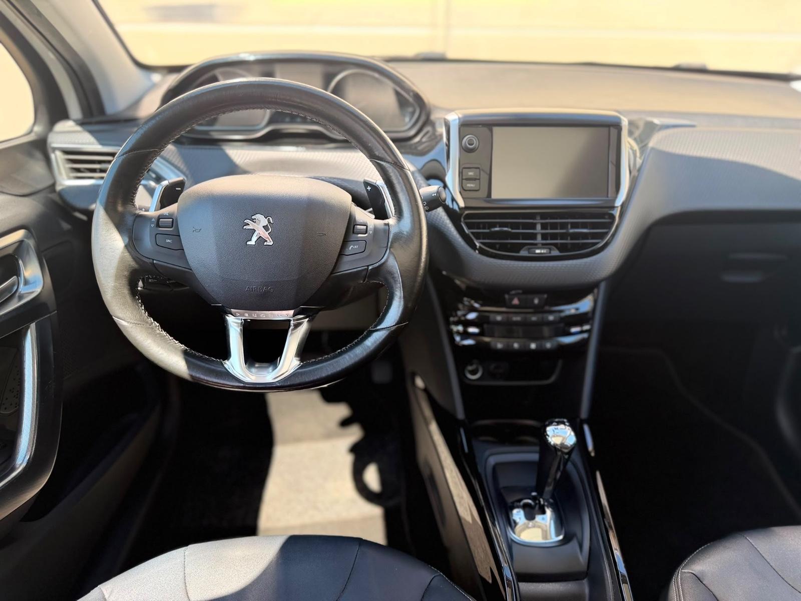 Peugeot 2008 Allure*AUTOMATIC*PANO*SHZ*PDC*