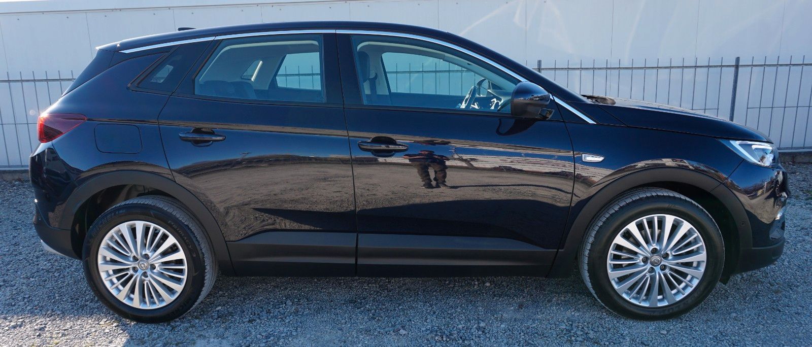 Fahrzeugabbildung Opel Grandland X T.Leder,Navi,Kamera,Bi-LED,SR+WR,AHK