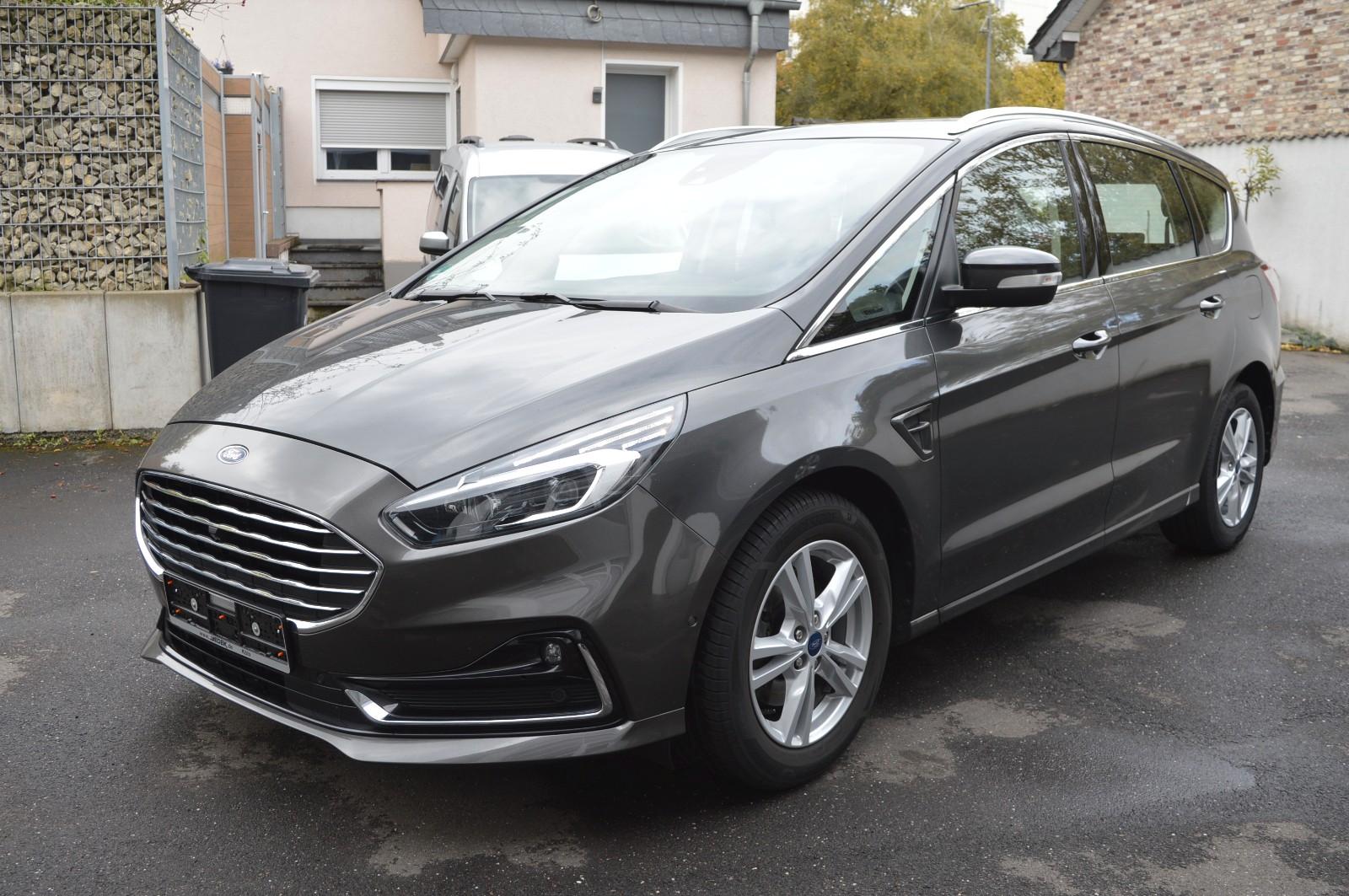 Ford S-MAX Titanium*Autom*Leder*STHZG*E-Sitze*7Sitze