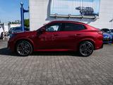 BMW iX2 eDrive20 U10 HB0 - rote BMW iX2
