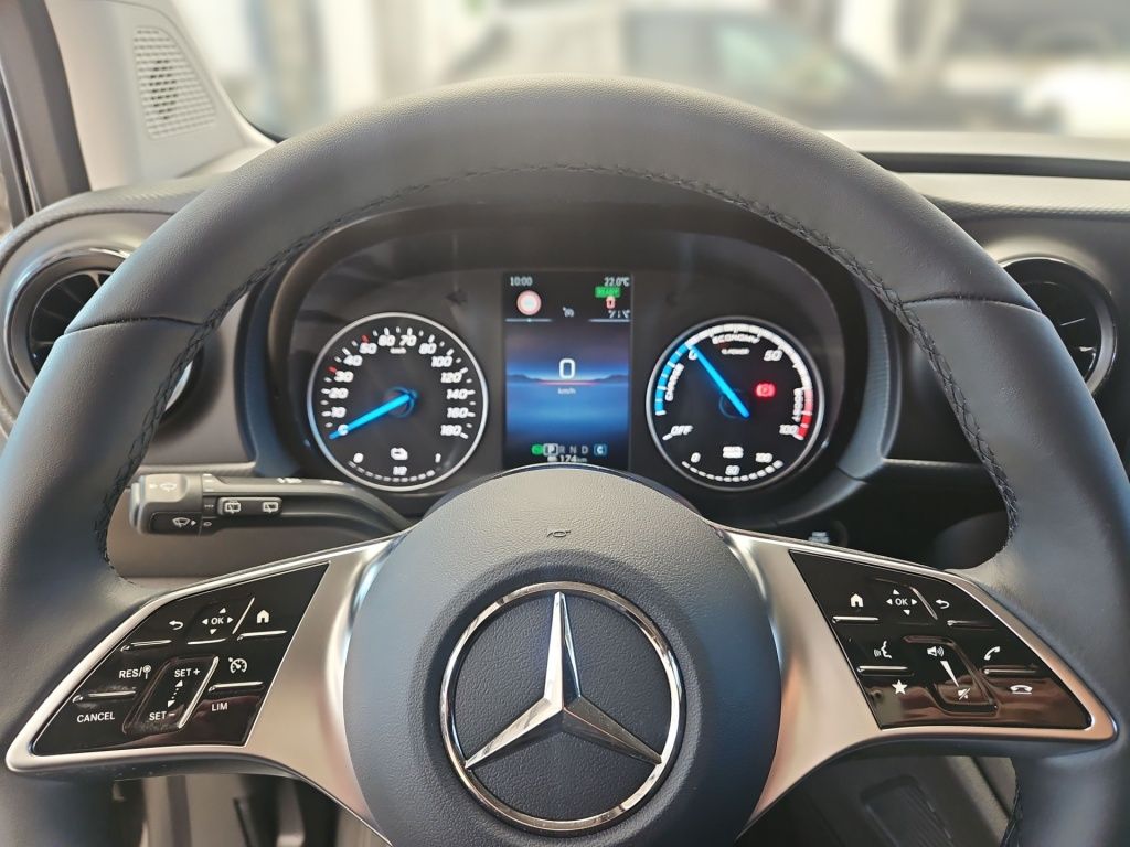 Fahrzeugabbildung Mercedes-Benz eCitan Kasten lang AHK AUT Kam. KlimaA Navi PDC