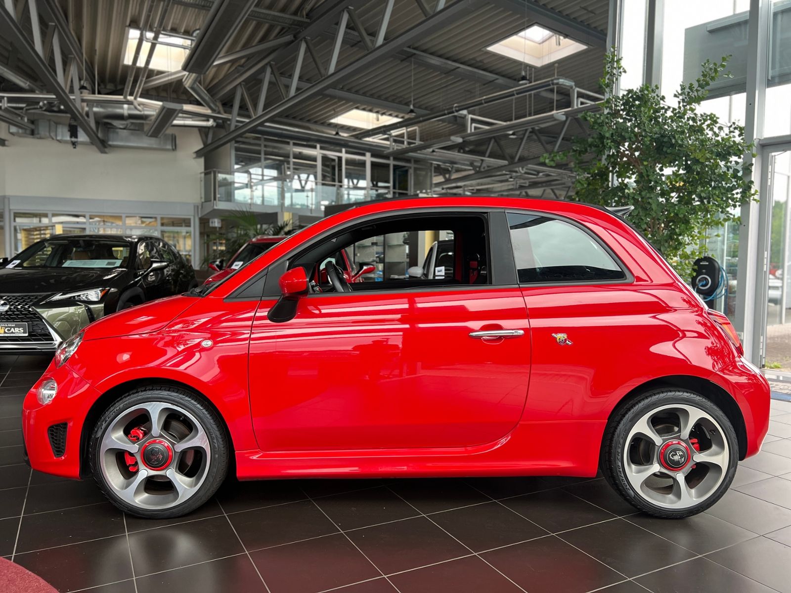 Fahrzeugabbildung Abarth 595C 1.4 T-Jet KLIMA NAVI ALU