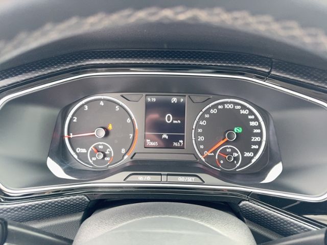T-Cross UNITED 1.0 TSI DSG REAR VIEW R-LINE LED
