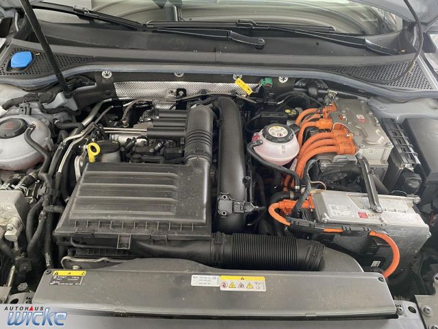 Passat Variant 1.4 TSI DSG Hybrid-Plugin GTE NAV