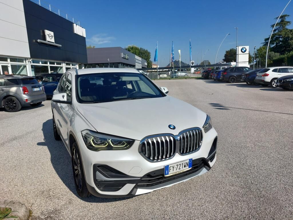 BMW X1 18 d xLine xDrive imagem 3