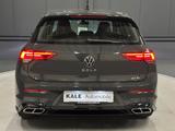 Volkswagen Golf VIII Lim. 1.5 eTSI DSG R-Line *CarPlay* - Volkswagen Golf aus 2024