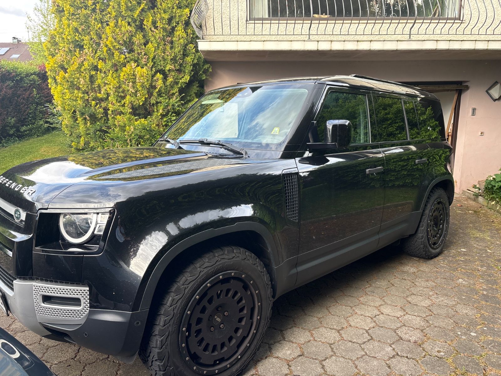 Land Rover Defender 110 Basis foto 3