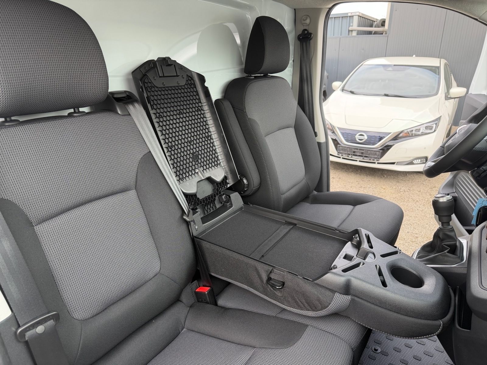 Fahrzeugabbildung Nissan Primastar Kastenwagen L2H1 3,0t N-Connecta *NAVI