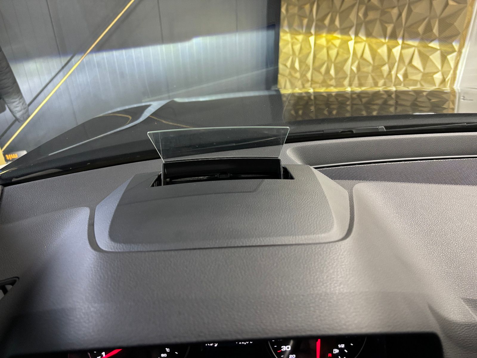 Fahrzeugabbildung Audi Q2 quattro sport/S-LINE/HEAD-UP/KAMERA/B&O