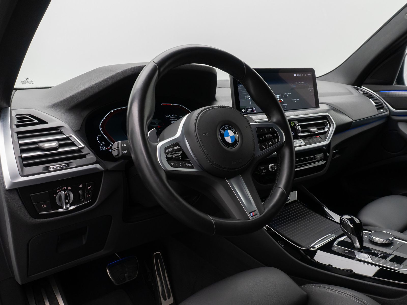 Fahrzeugabbildung BMW X3 xD20d M Sport DAB Kamera AHK HiFi Alarm 19Zol