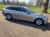 BMW 525 d xDrive Touring Luxury  Leder KAM ACC Sound - BMW 525 in Frankfurt (Main)