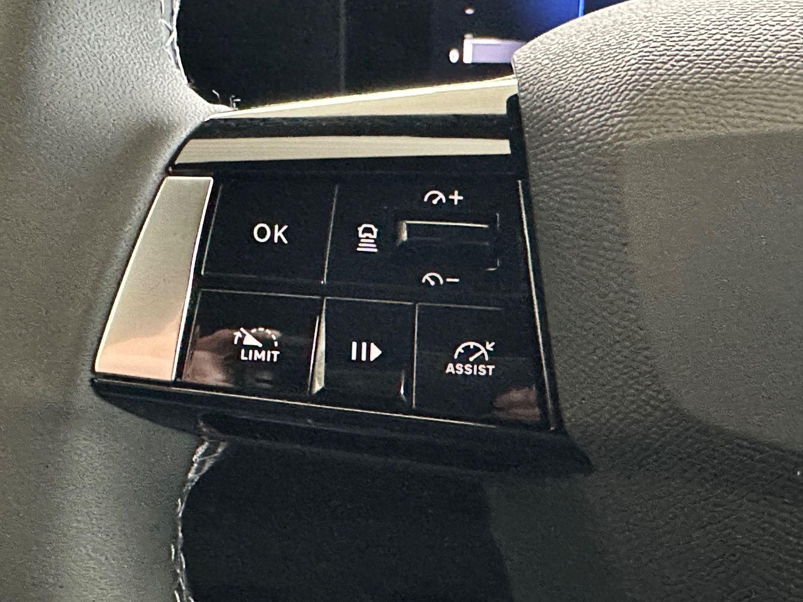 Fahrzeugabbildung Opel Astra L Lim*Edition*RFK*Klima*PDC*SHZ*LED