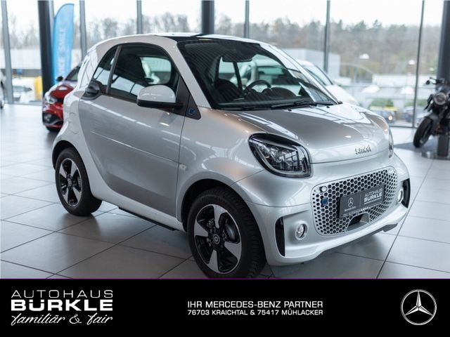 Smart ForTwo EQ passion Exklusive mit nur 2.826 km!