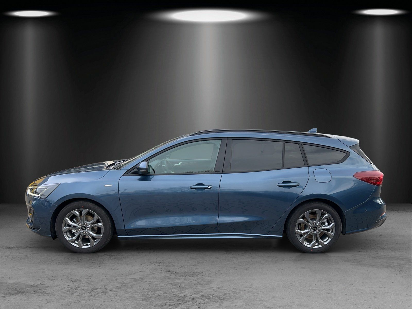 Fahrzeugabbildung Ford Ford Focus Turnier ST-Line X B&O PDC Heck. Elek.