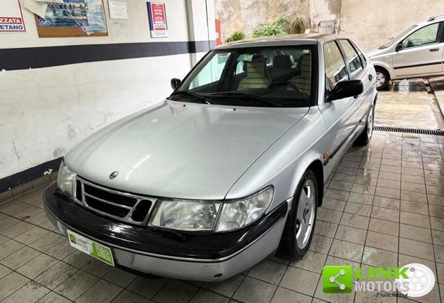 Saab SAAB 900 2.0i turbo 16V cat SE