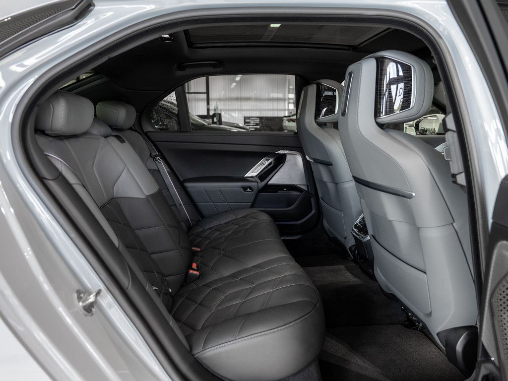BMW i7 - Bild 9