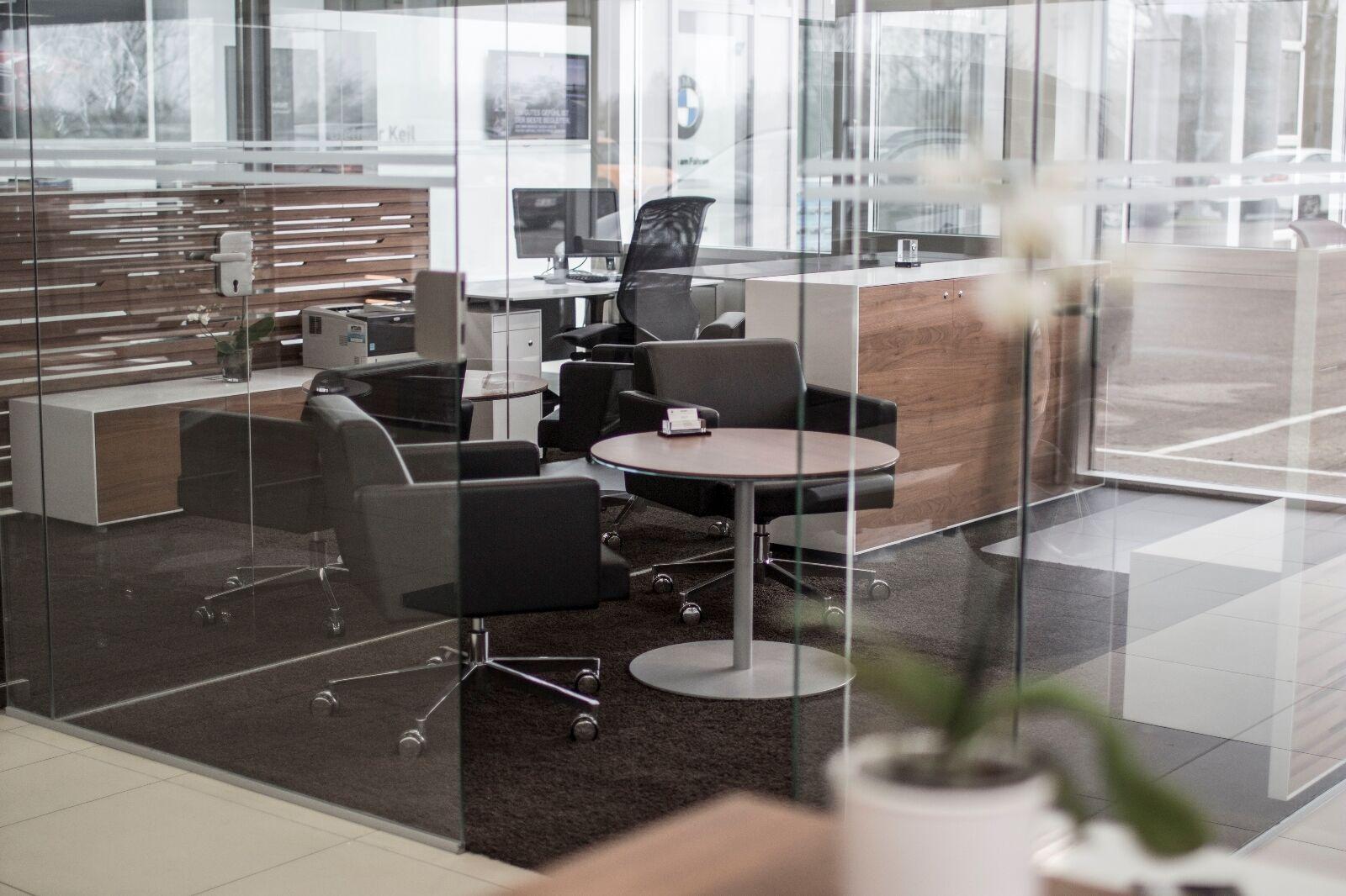 showroom-image-main