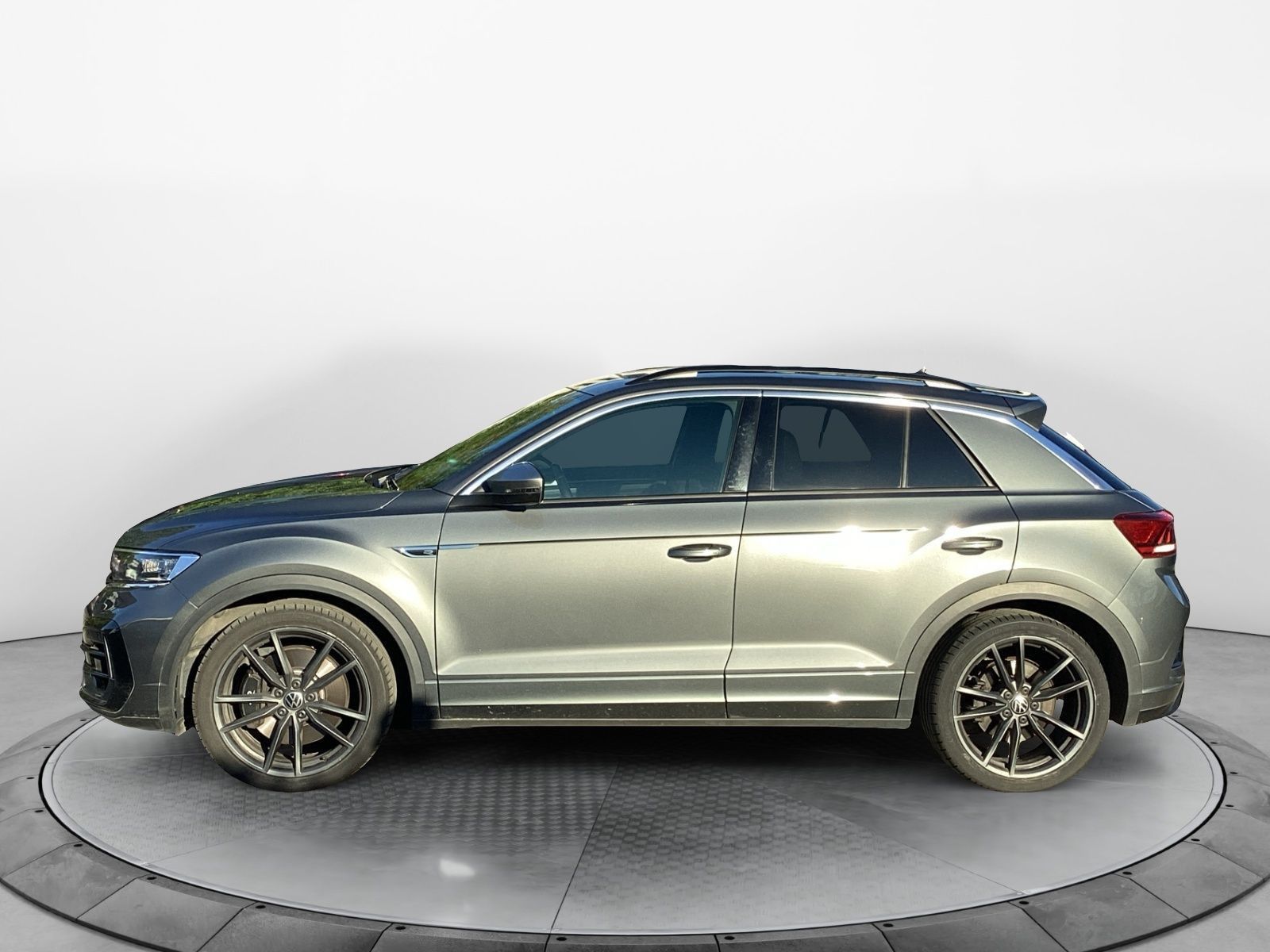 Volkswagen T-Roc R 4M Akrapovic Nai LED Pano beats imagem 3