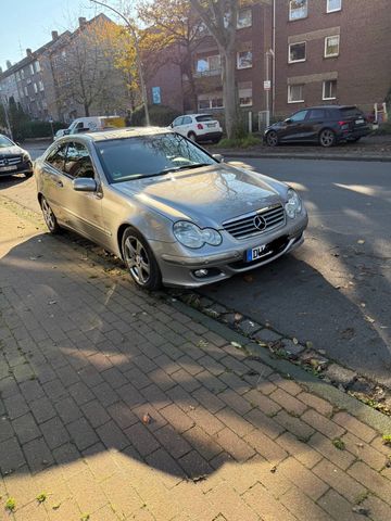 Mercedes-Benz W203  mercedes