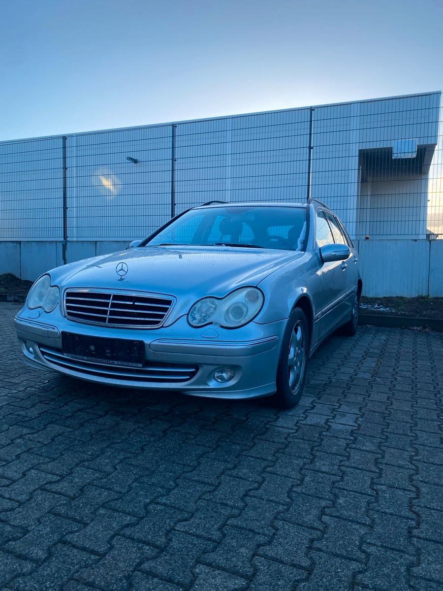 Mercedes-Benz C180, 2005