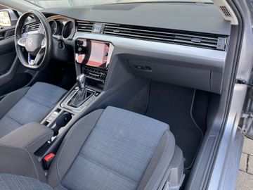 Volkswagen Passat Variant - 12