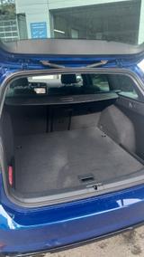 Volkswagen Golf 7R Performance mit Vollausstattung - : V mit