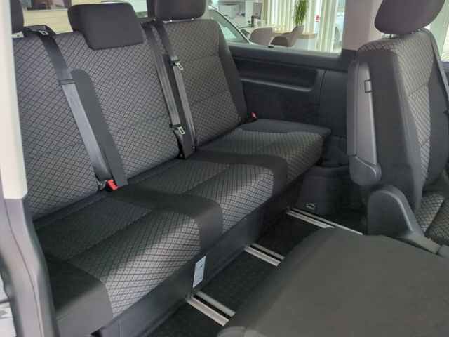 Fahrzeugabbildung Volkswagen T6.1 Multivan 2.0 TDI DSG Family STANDHZG SITZHZ