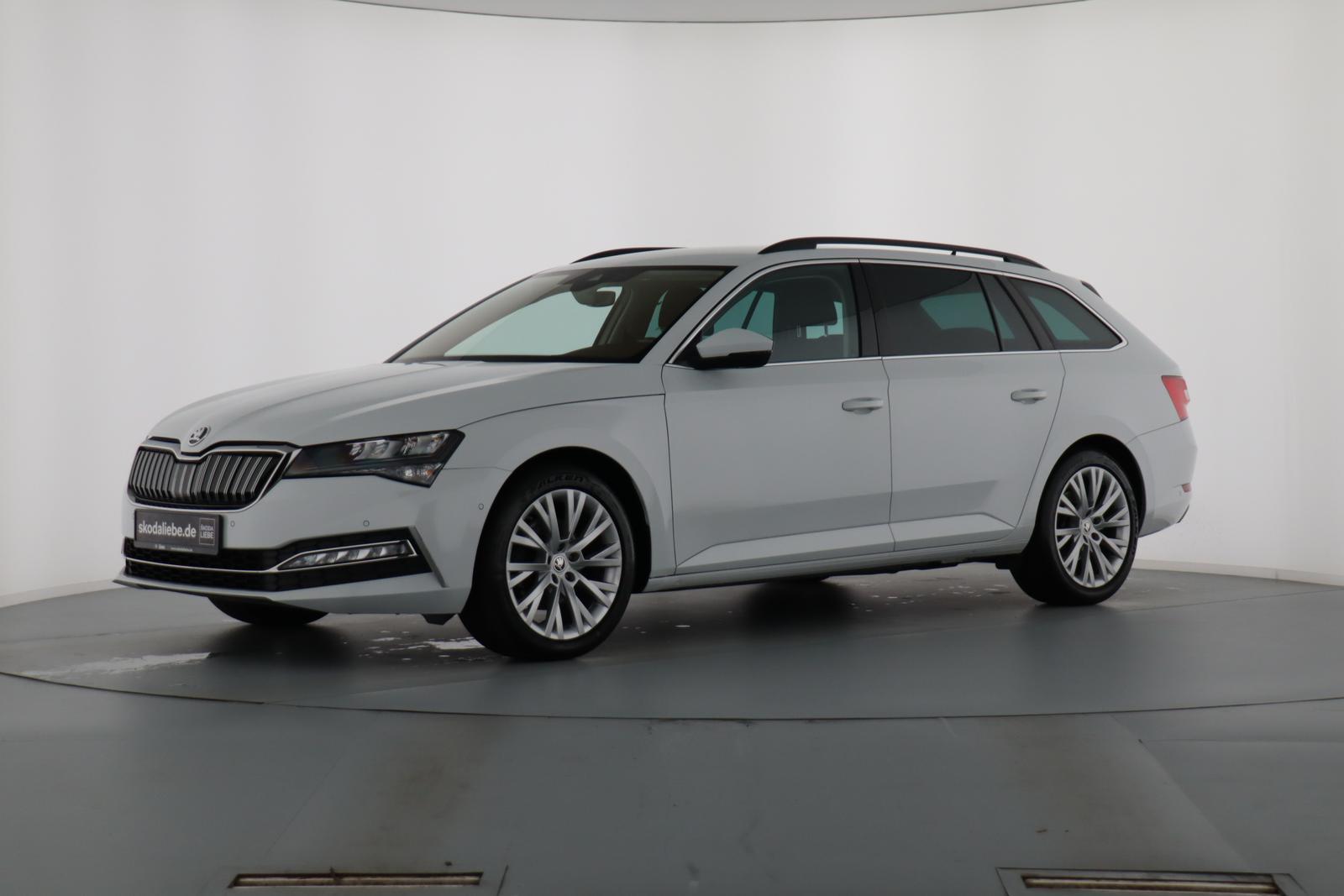 Skoda SUPERB COMBI AMBITION iV DSG HYBRID KAMERAuvm