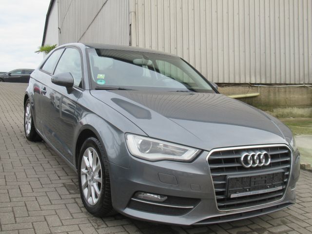 Audi A3 ambition- Navi-Xenon-SHZ-PDC-16"Alu-2.Hand