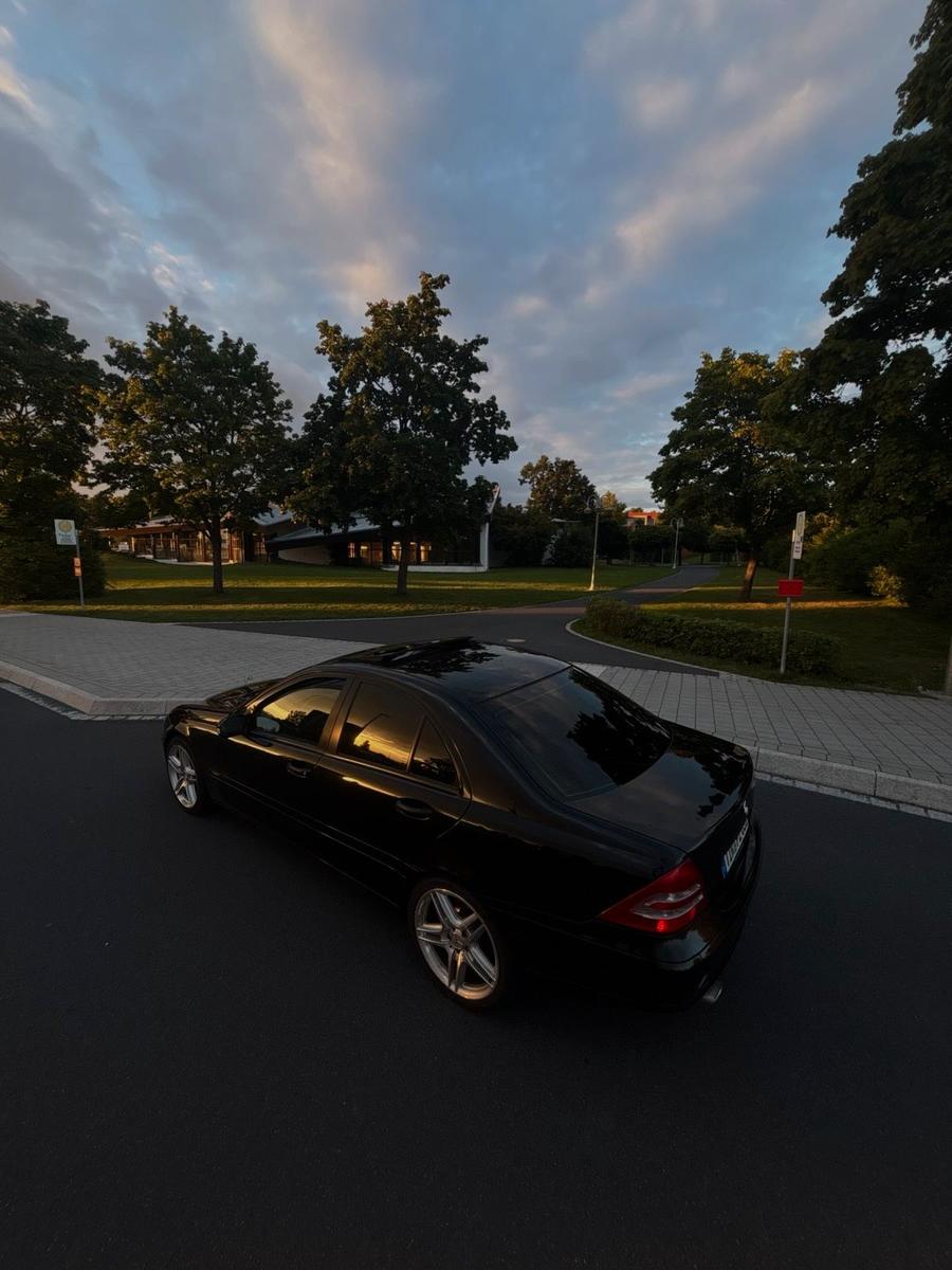 Mercedes-Benz C 180