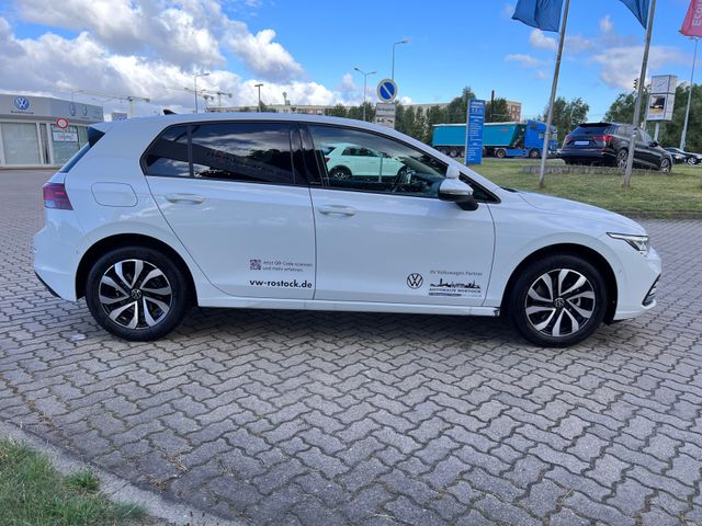 Golf VIII Active 2.0 TDI LED TRAVEL PDC