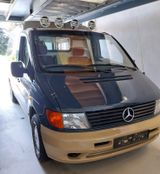 Mercedes-Benz Vito (ehemals als Krankenwagen genutzt) - Mercedes-Benz: Krankenwagen