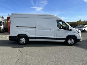 Fahrzeugabbildung Maxus eDeliver9 Panel Van L3H2 MJ22 SpurH LM KAM LED A