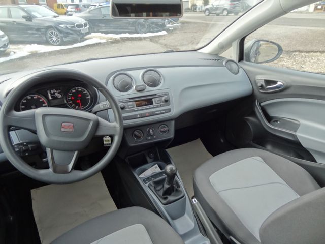 Fahrzeugabbildung Seat Ibiza Lim. Reference Salsa/57TKM/2.Hd/