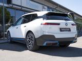 BMW iX xDrive40 PANOSkyl DrAsPro 360° H/K MULTISITZ - BMW iX M Gebrauchtwagen