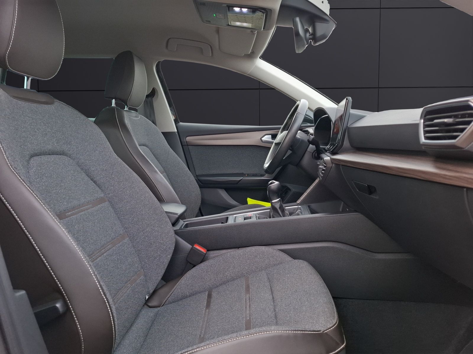 Fahrzeugabbildung SEAT Leon ST TSI Xcellence LED Navi ACC RFK SH