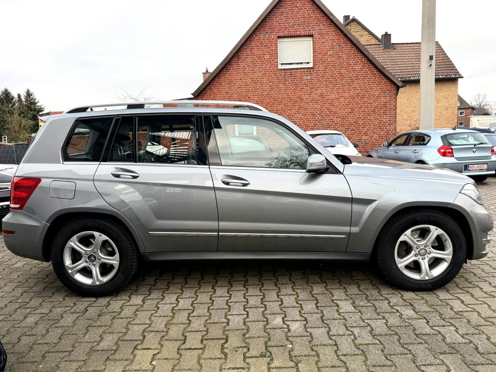 Mercedes-Benz GLK 200 E-Hecklappe/SHZ*Parktronic*Navi